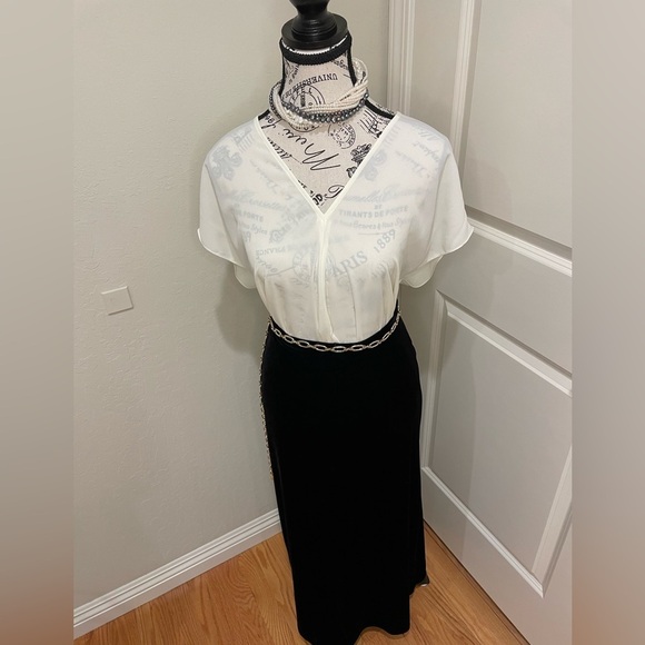 Ralph Lauren Women's Cream soft blouse - Picture 1 of 10